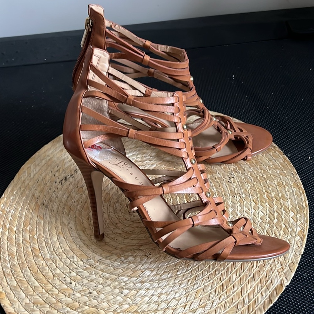 Ivanka Trump Leather Strappy Sandals Heel Size 9.5